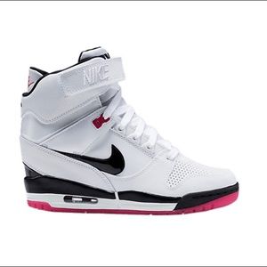 Nike Sky Hi Fireberry Womens Size 7.5